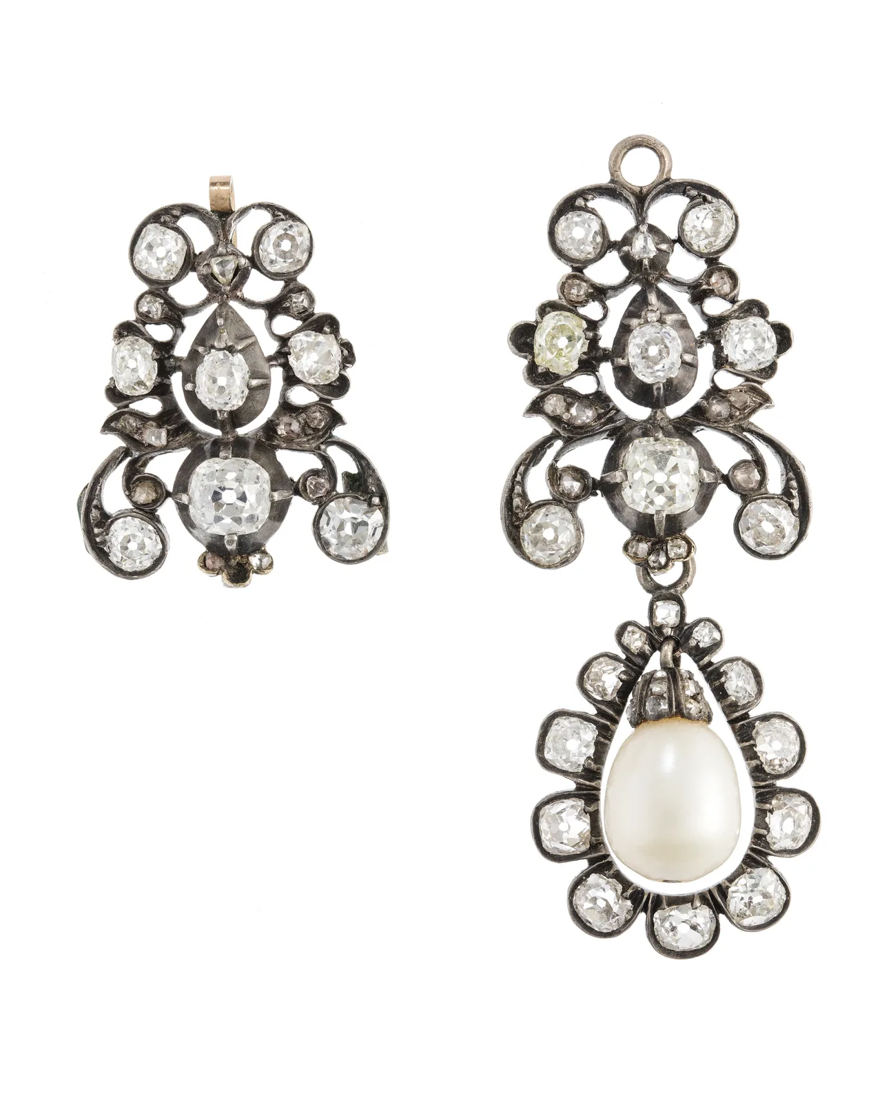 A pair of eighteenth-century girandole earrings in gold and silver, set with diamonds and Scottish pearls, three tiers ending in drops