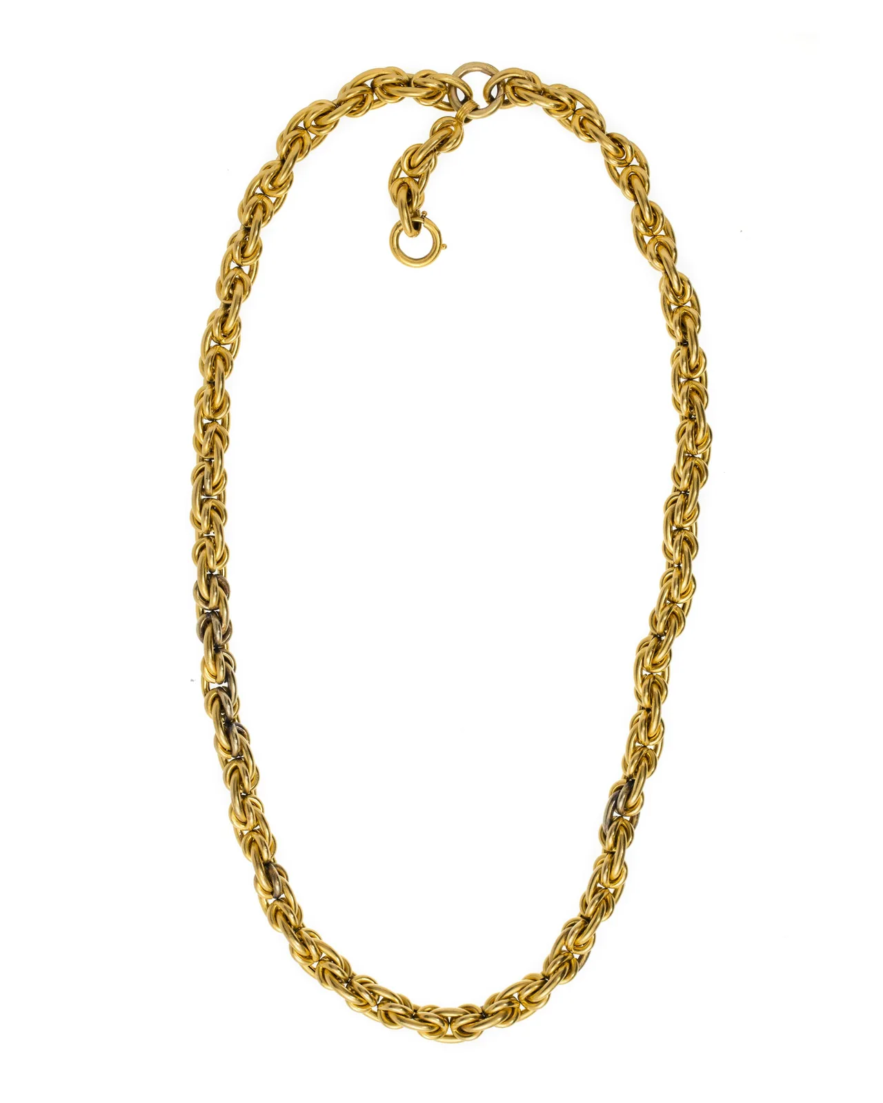 Nineteenth-century gold neck chain of interlocking oval links worn as a single oval, with a ring clasp at the top